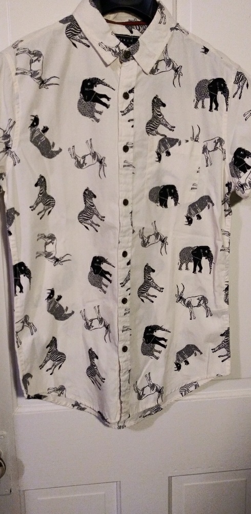 Short sleeve shirt